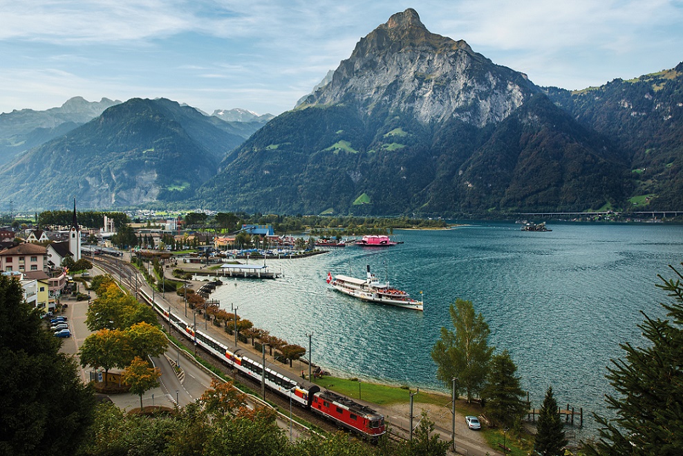 Treno panoramico del Gottardo