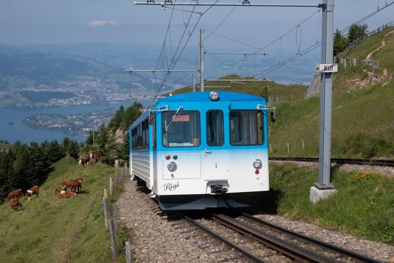 trenini panoramici laghi montagnegliera del monte rigi